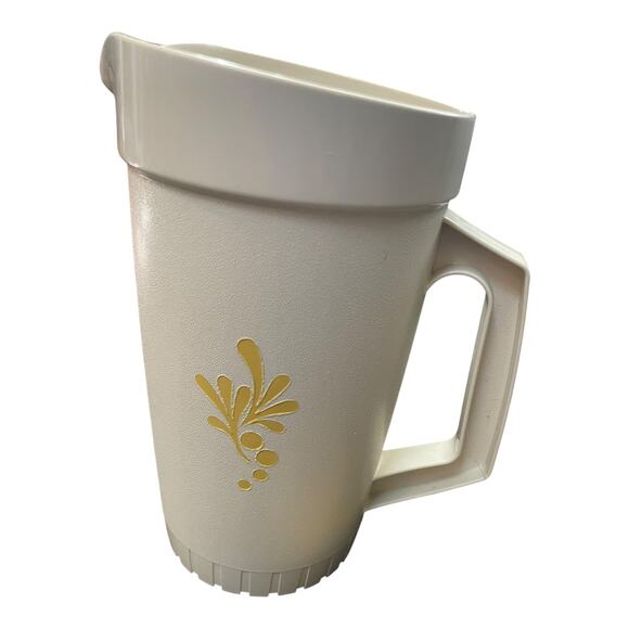 Vintage Tupperware 1 Quart Pitcher Almond Harvest Gold Push Button Lid 874 USA - Picture 7 of 13